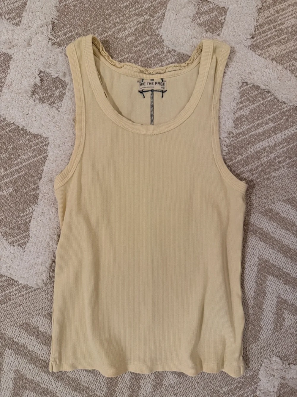 We The Free Tank - Picture 1 of 2